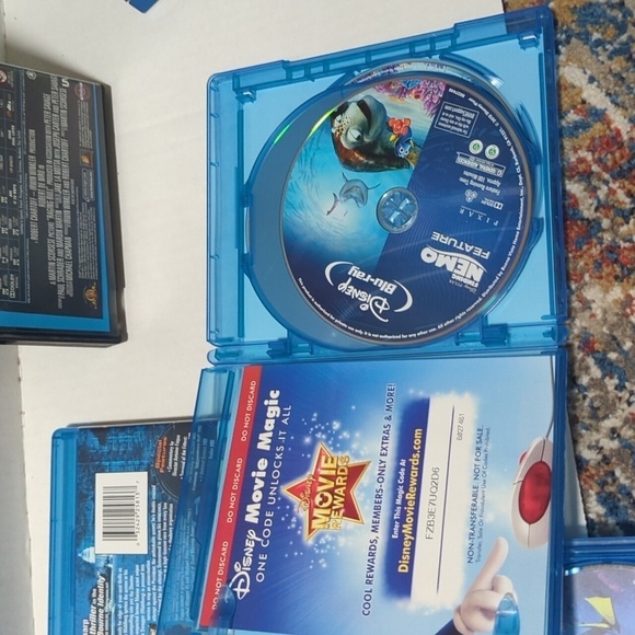 Misc. Titles Lot of 6 Blu Ray DVD's - Used Mixed Genres - Picture 4 of 8